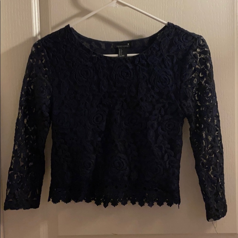 Crop lace top